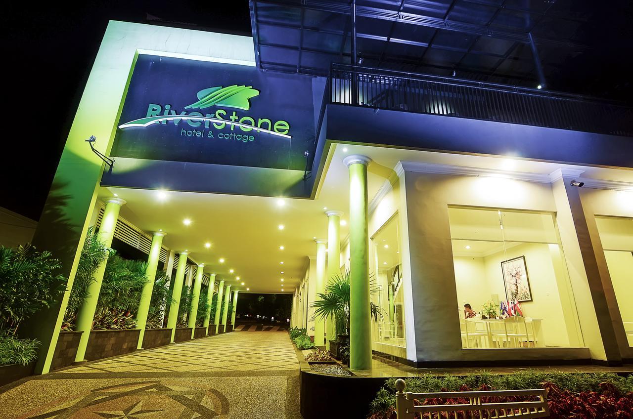 Riverstone Hotel & Cottage Batu  Exterior foto